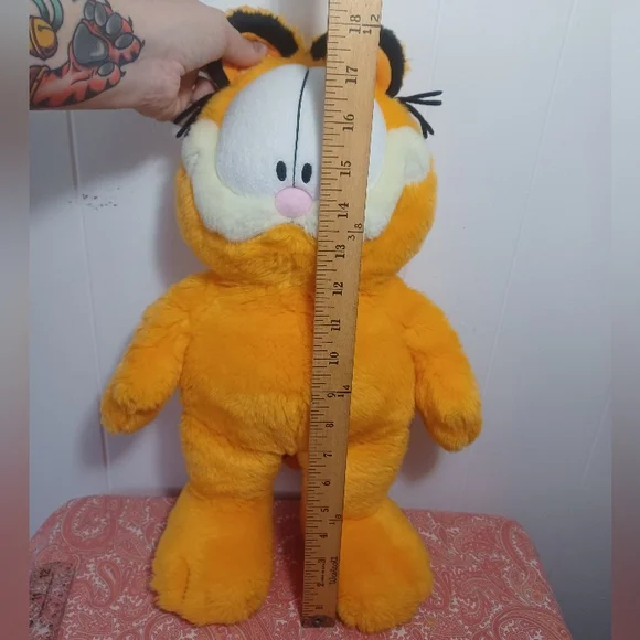 Garfield 25th Anniversary Limited Edition Plush - Picture 5 of 7